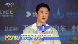 美女脱了精光让人摸